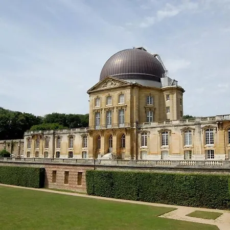 Apartment Paris & Versailles At Your Feet! Shared In House *