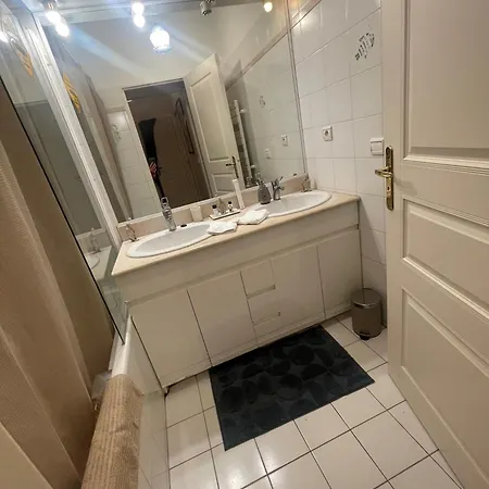 Apartment Paris & Versailles At Your Feet! Shared In House *